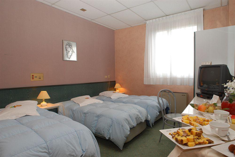 Hotel Thp Bologna Carteria di Sesto Rastignano Zimmer foto
